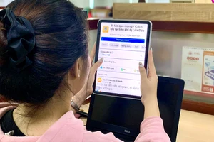 Tràn lan hội nhóm nhận làm dịch vụ lấy lại tiền bị lừa trên mạng xã hội. Ảnh: TRẦN MINH