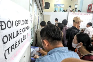 Bộ Công an cho rằng trừ điểm GPLX là một biện pháp quản lý nhà nước, không phải là hình thức xử phạt vi phạm hành chính. Ảnh: HT