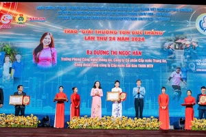Bà Dương Thị Ngọc Hân, kỹ sư công nghệ thông tin của Công ty Cổ phần Cấp nước Trung An, được vinh danh nhận Giải thưởng Tôn Đức Thắng năm 2024. Ảnh: NH