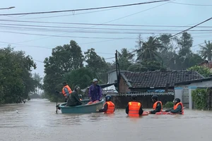 Nhiều điểm tại Phú Yên (cũ) ngập sâu trong đợt lũ vừa qua. Ảnh: TIẾN THOẠI