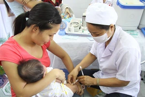 Triển khai tiêm vaccine dịch vụ đợt hai