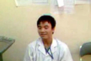 Một cán bộ pháp y bị bắt giam vì... trộm cắp tài sản