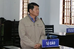 Cựu phó chủ tịch huyện lãnh án tù vì chiếm đất công