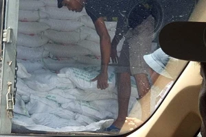 Đường cát lậu 