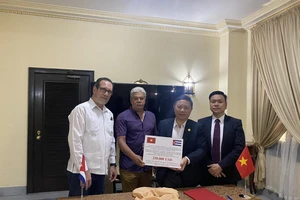 TP.HCM hỗ trợ Cuba 250.000 USD khắc phục hậu quả hoả hoạn