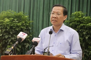 Chủ tịch UBND TP.HCM phê bình Sở Y tế, Sở GD&ĐT và Sở Du lịch