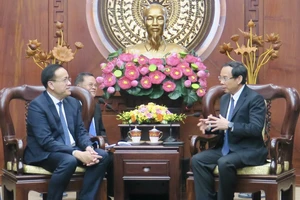 Bí thư Thành uỷ TP.HCM tiếp tân Tổng Lãnh sự Campuchia