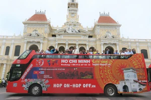 TP.HCM có chuyến xe mang hình ảnh lãnh tụ Cuba Fidel Castro