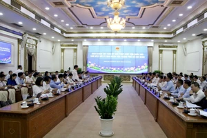 Phó Chủ tịch TP.HCM kiến nghị có chế độ ưu đãi cán bộ văn thư, lưu trữ