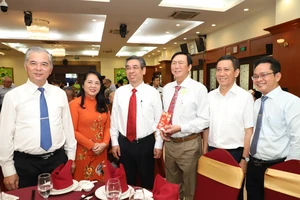 Phó Bí thư TP.HCM: Truyền cảm động lực phấn đấu đến đồng bào dân tộc thiểu số