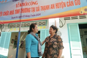 Về xã đảo Thạnh An xây 'mái ấm' cho bà con nghèo