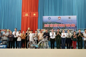 Rộn ràng Ngày hội Biên phòng toàn dân ở tuyến biên giới biển Cần Giờ