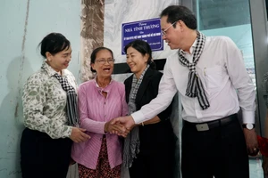 Niềm vui trong ngôi nhà mới của người dân tuyến biên giới biển Cần Giờ