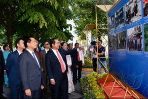 Phó Thủ tướng Bùi Thanh Sơn dự khai mạc triển lãm ảnh 80 năm ngoại giao Việt Nam tại TP.HCM