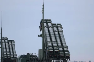 Hệ thống phòng không Patriot trong một cuộc tập trận của quân Ba Lan tại thủ đô Warsaw (Ba Lan). Ảnh: REUTERS