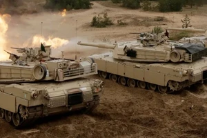 Xe tăng M1 Abrams của Mỹ trong một cuộc tập trận. Ảnh: REUTERS