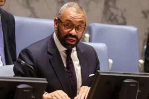 HĐBA lần đầu họp bàn quản lý rủi ro AI