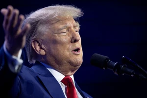 Các rắc rối pháp lý lại là lợi thế với ông Trump?