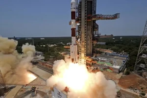 VIDEO: Ấn Độ thực hiện sứ mệnh không gian mới, phóng tàu thăm dò khám phá Mặt Trời