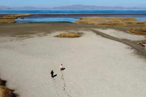 Chuyện một cái hồ biến mất... 