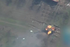 VIDEO: UAV Nga phá hủy pháo tự hành Anh gửi cho Ukraine 