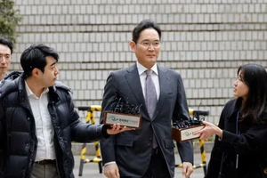 Chủ tịch Samsung được tuyên trắng án
