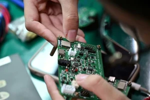 Bàn chuyện đào tạo cũng cần tính tới đầu ra cho nhân lực ngành bán dẫn