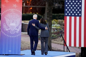 Chuỗi diễn biến dồn dập đưa tới việc Tổng thống Biden rút tranh cử