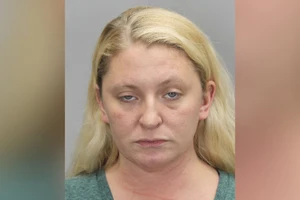 Sát hại mẹ và em gái để lấy tiền đặt cọc mua nhà