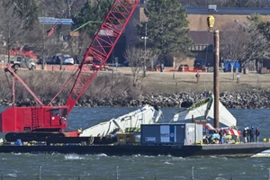 Phát hiện quan trọng về chiếc trực thăng UH-60 Black Hawk va trúng máy bay chở khách ở Mỹ