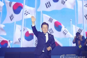 Cận cảnh chính sách đối nội, đối ngoại của nhân vật khả năng sẽ là tổng thống Hàn Quốc 