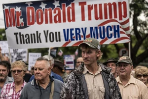 'Đặc quyền' quy chế tị nạn từ ông Trump và phản ứng của người Afrikaner da trắng ở Nam Phi