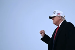 Ông Trump chịu áp lực từ lưỡng đảng về xung đột Israel-Iran