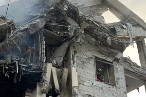 Internet - ‘nơi trú ẩn’ của giới trẻ Iran giữa xung đột với Israel