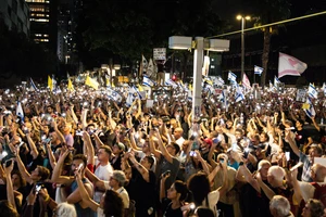 Áp lực chiến lược 'nước chảy đá mòn' lên chính phủ của ông Netanyahu