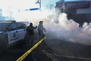 Thêm người biểu tình bị cảnh sát di trú bắn chết ở Minneapolis