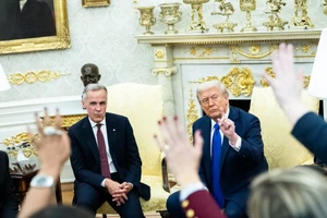 10 ngày 'lời qua tiếng lại' giữa ông Trump và tổng thống Canada