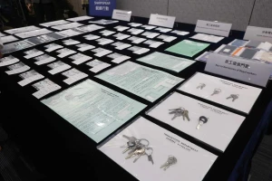 Trung Quốc bắt 119 người bán căn cước giả 