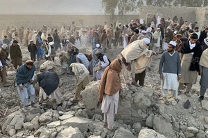 Pakistan không kích Afghanistan, hàng chục người thương vong