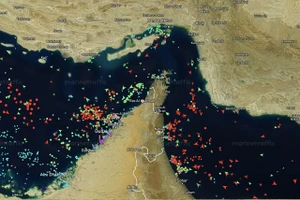 Mỹ cảnh báo bắt tàu nếu tiến vào vùng phong toả Hormuz, bất kể quốc tịch; Trung Quốc, Nga, Anh, Israel... lên tiếng