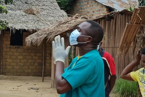 Thêm 10 quốc gia có nguy cơ bùng phát dịch Ebola