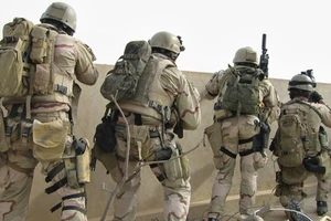 Tranh cãi nhà báo bị chặt đầu: Tại sao Mỹ không nộp tiền chuộc con tin?