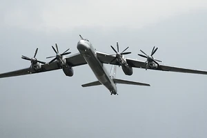 Chiến đấu cơ Nga áp sát biên giới Mỹ và Canada