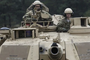 Xe tăng của Mỹ đã đến trước cửa nhà người Nga