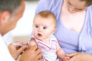 Chạy đua sản xuất vaccine Ebola từ... thai nhi