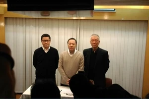 Lãnh đạo biểu tình Hong Kong tuyên bố đầu hàng