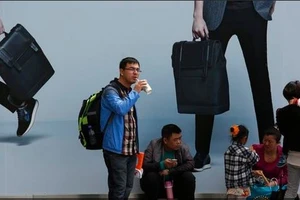 Trung Quốc hạn chế dân đại lục đến Hong Kong?