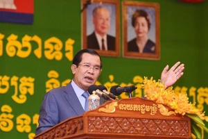 Ông Hun Sen phản ứng phát biểu về Việt Nam từ ông Lý Hiển Long