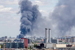 Cháy chợ Đồng Xuân, chợ lớn nhất của người Việt ở Berlin