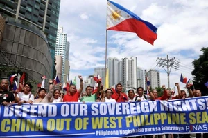 Đừng sập bẫy 'khai thác chung' của Trung Quốc ở biển Đông